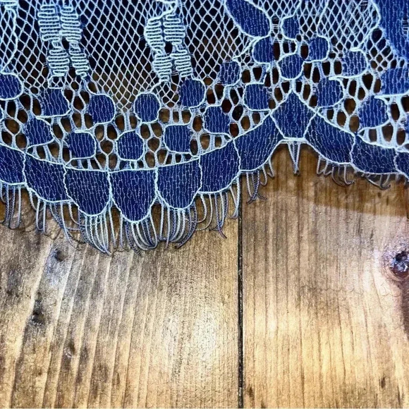 Eliza J Lace, sleeveless, v-neck, Belted, Midi Dress, zip back, 3 layer lining - Picture 7 of 12